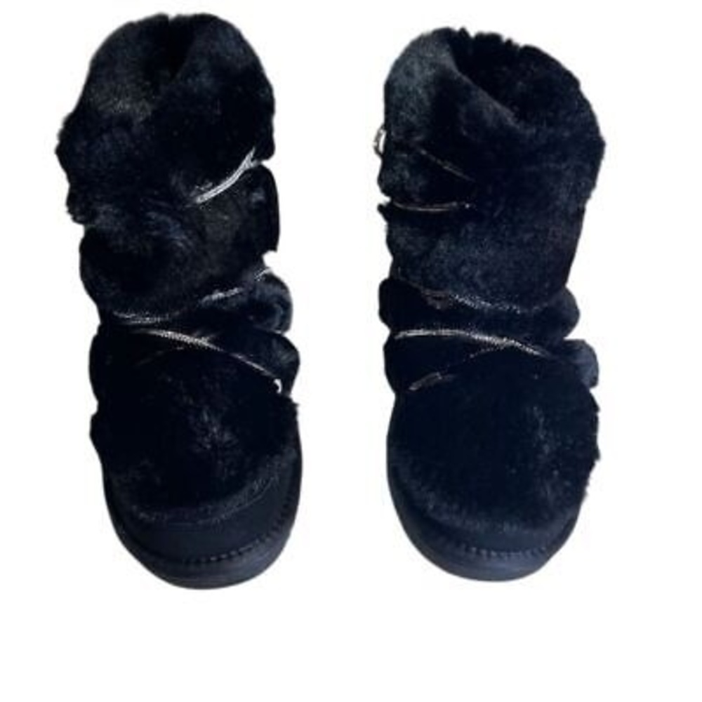 Azalea Wang Women's Black Faux Fur Ankle Winter Boots Size 7 With Bling New